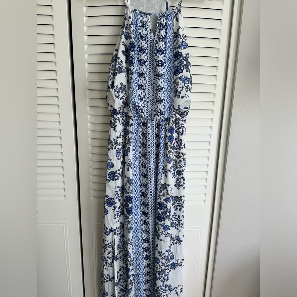 Maxi patterned dress